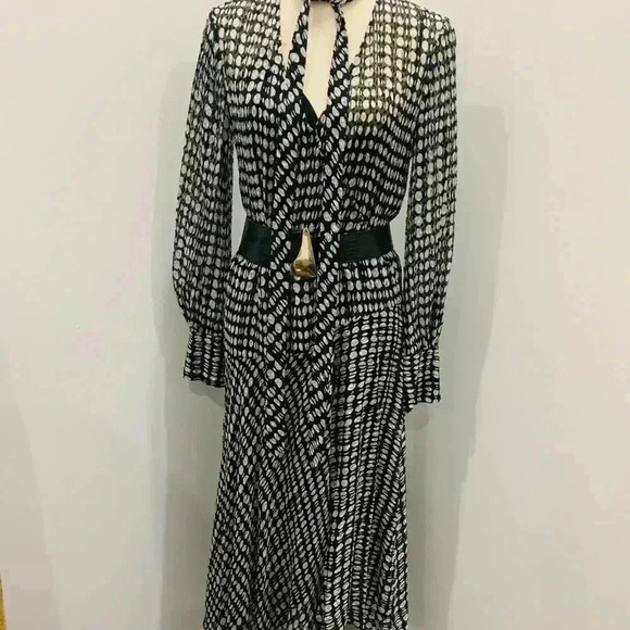 Theory Tie-Neck Long-Sleeve Broken Oval Silk-Blend Scarf Wrap Dress NWT - Picture 2 of 15